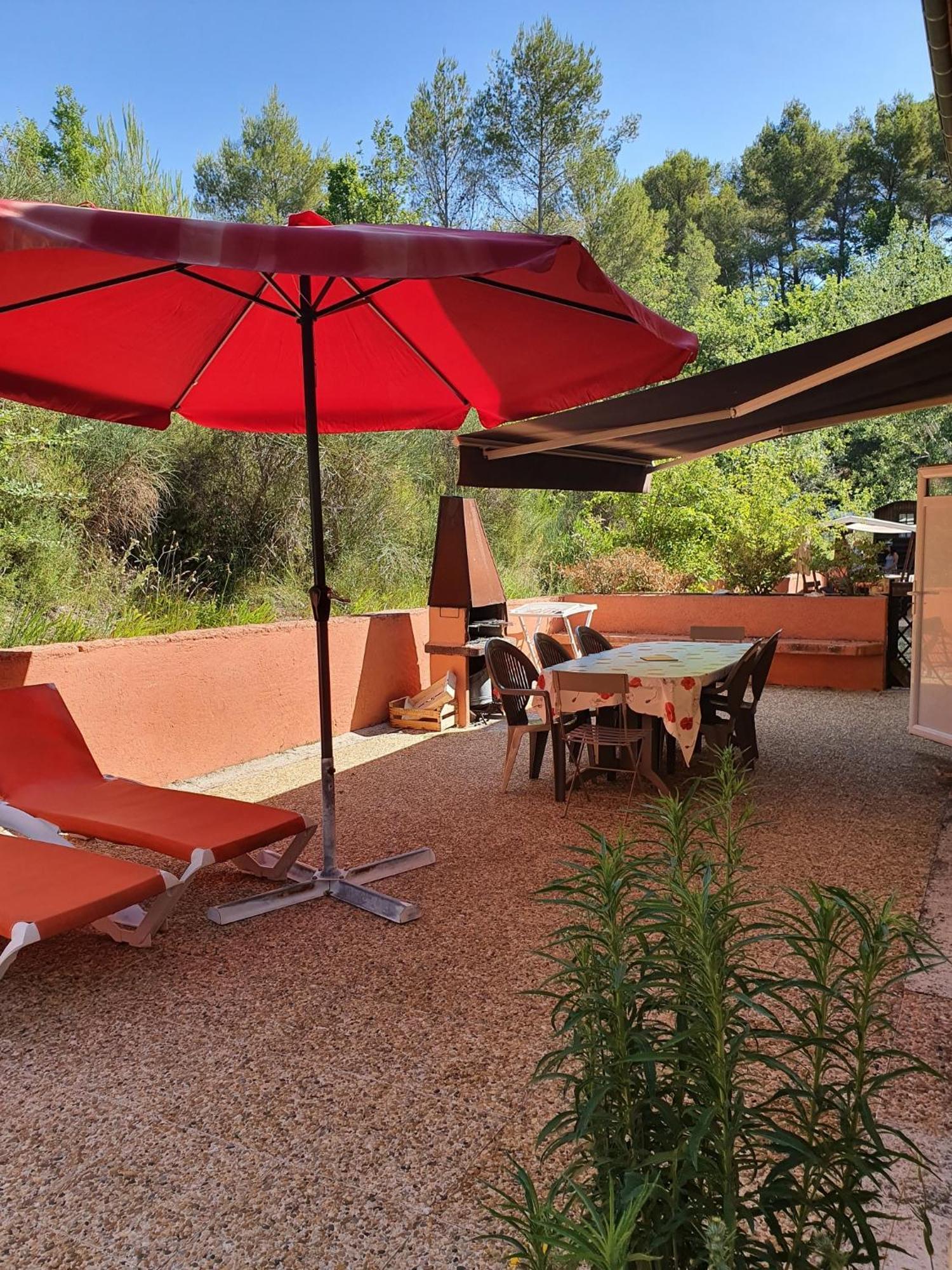 L'Oustaou Du Luberon Et Spa Villelaure Bagian luar foto