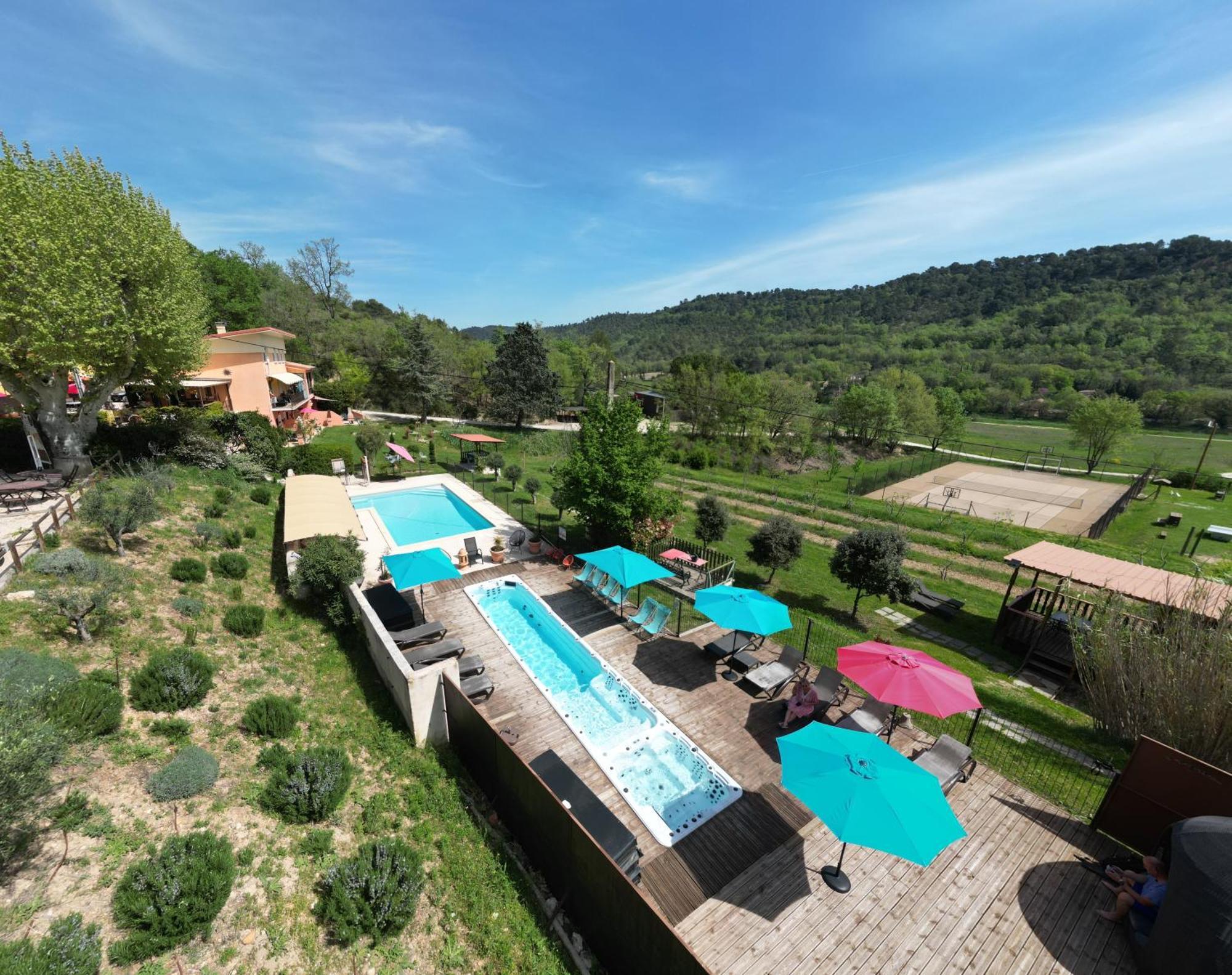 L'Oustaou Du Luberon Et Spa Villelaure Bagian luar foto