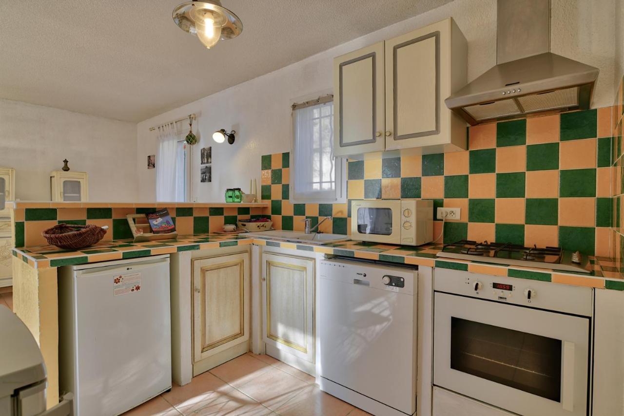 L'Oustaou Du Luberon Et Spa Villelaure Bagian luar foto