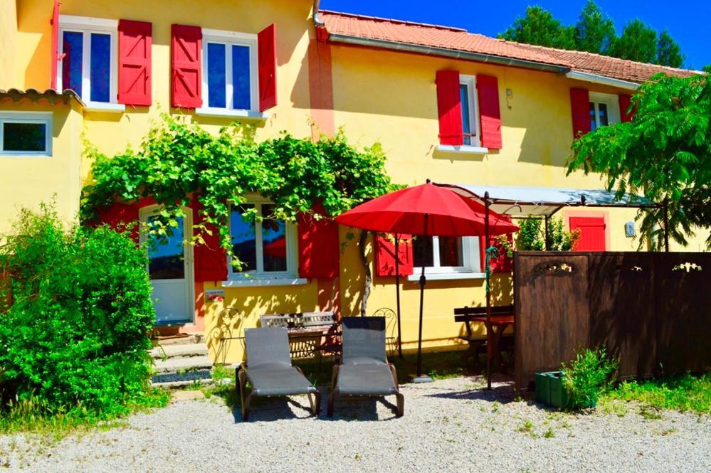 L'Oustaou Du Luberon Et Spa Villelaure Bagian luar foto